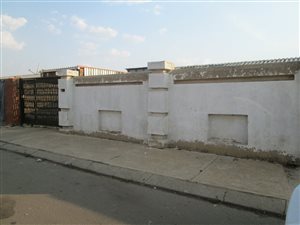 2 Bed House in Phiri