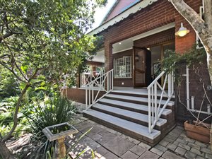 3 Bed House in Thornhill Estate