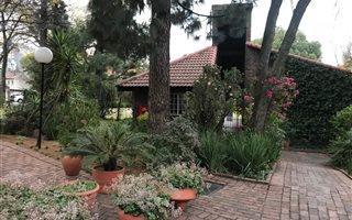 2 Bedroom Apartment in Sunninghill
