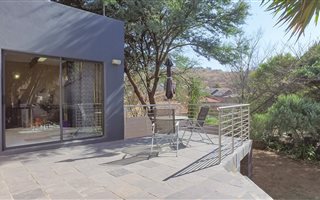 4 Bedroom House in Oakdene