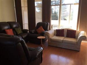 2 Bed Apartment in Parktown