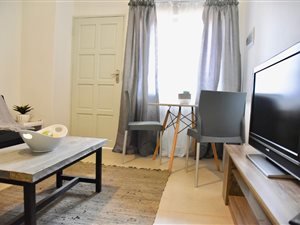 2 Bed Apartment in Orange Grove