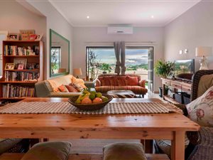 3 Bed Townhouse in Palm Lakes Estate