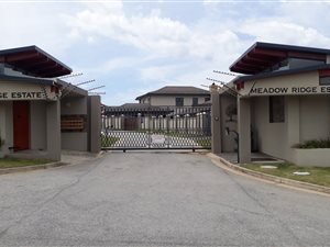 4 Bed House in Lovemore Heights