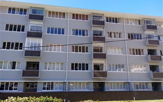 2 Bedroom Apartment in Muizenberg
