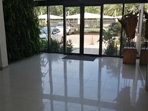81 m² Office Space in Glenashley