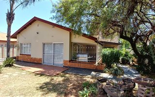 5 Bedroom House in Eloffsdal