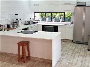 4 Bed House in Sunnyridge