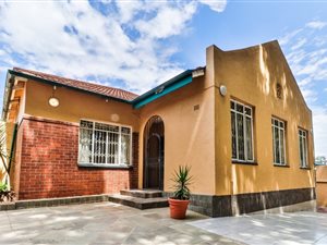 2 Bed House in Kensington