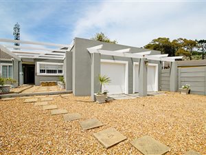 3 Bed House in Kommetjie
