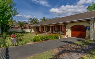4 Bedroom House in Die Boord