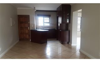 2 Bedroom Flat in Cresta