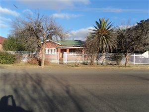 3 Bed House in Viljoenskroon
