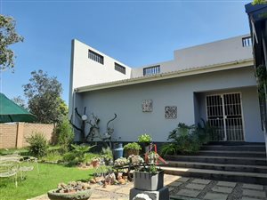 4 Bed House in Tuinhof