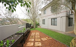 4 Bedroom House in Kanonberg