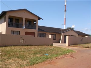 5 Bed House in Fairbreeze
