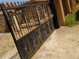 630 m² Land available in Lethlabile