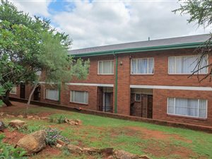 4 Bed Townhouse in La Montagne