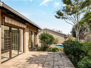 3 Bed Townhouse in Duxberry