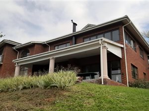 5 Bed House in Elysium
