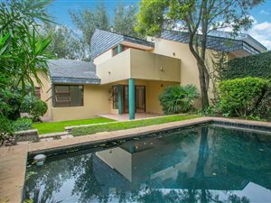 3 Bed Cluster in Dainfern Golf Estate