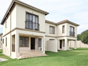 3 Bed House in Whitney Gardens