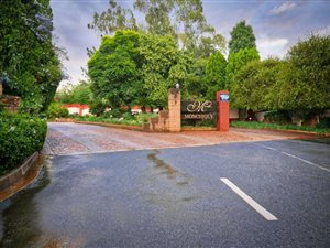 1 Bed Flat in Paulshof