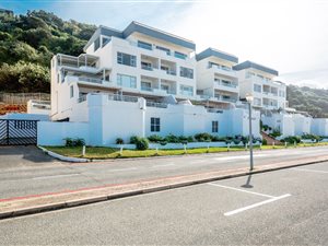 3 Bed Apartment in Umdloti