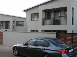 3 Bed Duplex in Phoenix