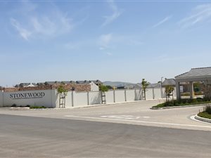 3 Bed House in Stonewood Security Estate