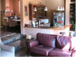 4 Bed House in Kensington