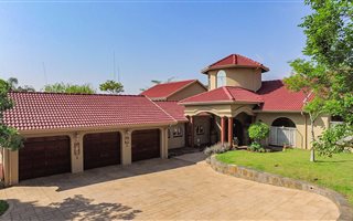 5 Bedroom House in Safari Gardens