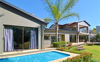 5 Bedroom House in Fourways Gardens