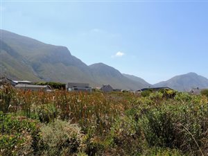 667 m² Land available in Bettys Bay