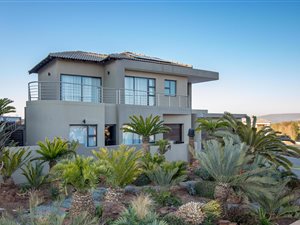 5 Bedroom House in Aspen Hills