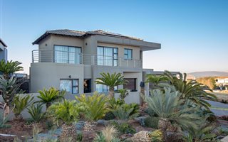 5 Bedroom House in Aspen Hills