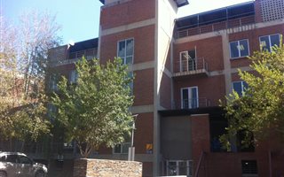557 m² Office Space in Zwartkop
