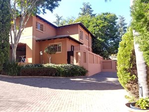 3 Bed Townhouse in Sterrewag