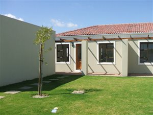 2 Bed Townhouse in Kuilsriver