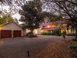 4 Bed House in Lydiana