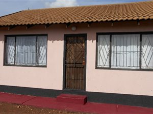 2 Bed House in Beverley Hills