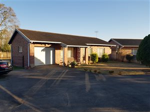3 Bed Townhouse in Cleland