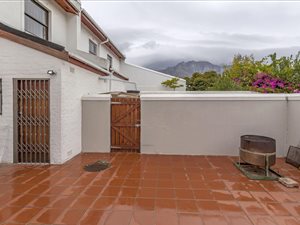 3 Bed House in Die Boord