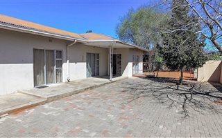 2 Bedroom House in Kestellhof