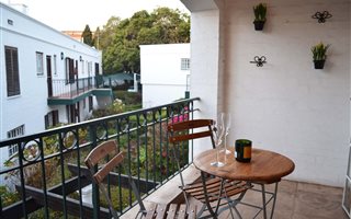1 Bedroom Apartment in Saxonwold