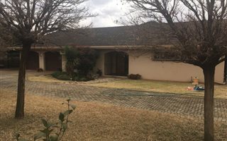 3 Bedroom House in Neserhof