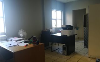 38 m² Commercial space in Point
