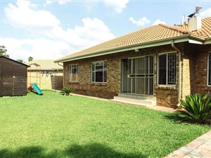 4 Bed Townhouse in Bronkhorstspruit