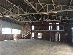 420 m² Industrial space in New Era