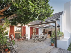 2 Bed Townhouse in Eastcliff